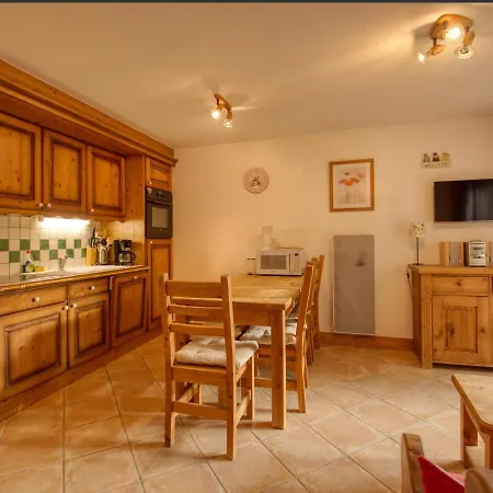 아파트 2 Au Pied Des Pistes Avec Balcon, Ideal Pour 6 Personnes A - Fr-1-642-21 *